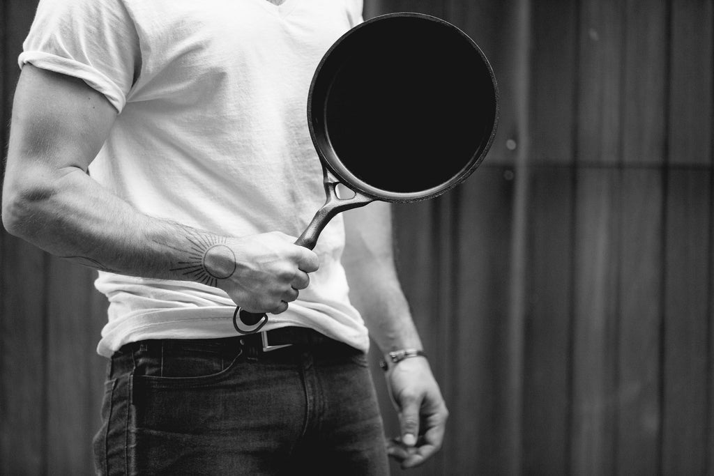 Nest Homeware 9 Inch Ergonomic Smooth Machined Cast Iron Skillet