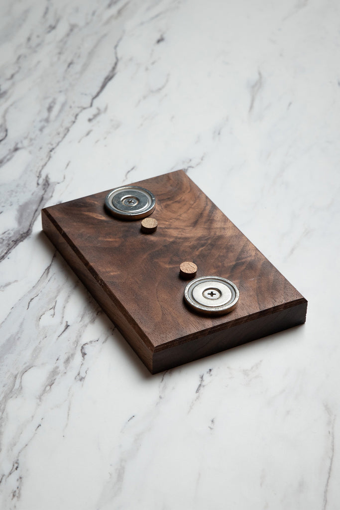 Premium Magnetic Wooden Wall Mount for Cast Iron Cookware