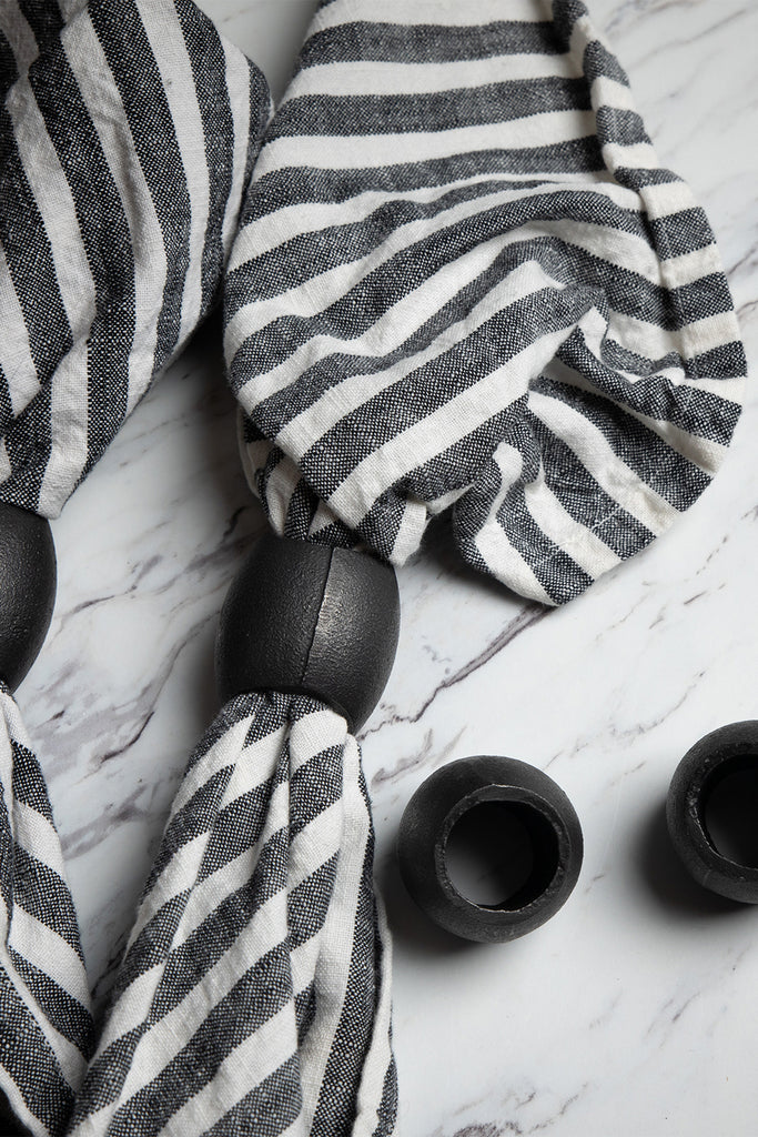Nest Homeware Handcrafted Blackened Cast Iron Round Napkin Rings
